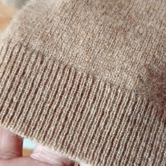 Cashmere soft crew neck pullover heathered camel ribbed cuffs & hem euc Large - Picture 7 of 9